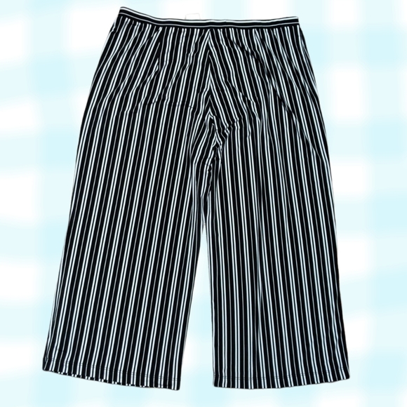 🌞 3/$15 Ruby Rd Striped Gaucho Pants, Size L *flaw* - Picture 2 of 5